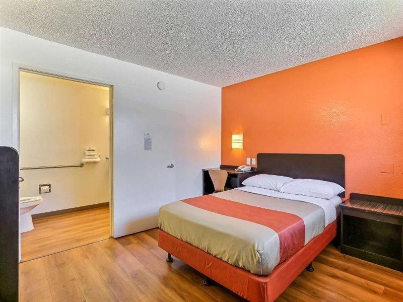 Motel 6-Oakland, Ca - Airport エクステリア 写真