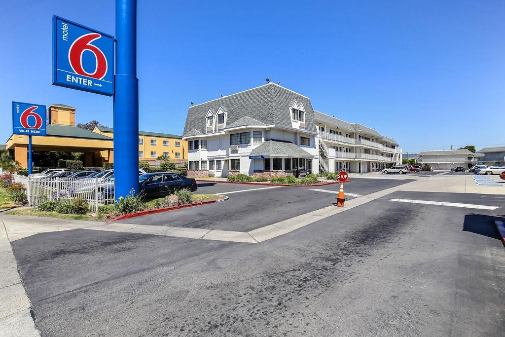 Motel 6-Oakland, Ca - Airport エクステリア 写真