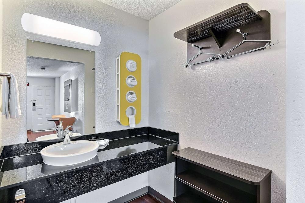 Motel 6-Oakland, Ca - Airport エクステリア 写真