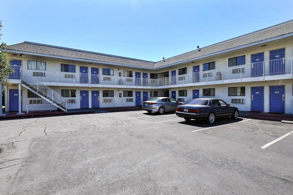 Motel 6-Oakland, Ca - Airport エクステリア 写真