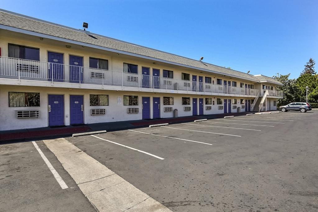 Motel 6-Oakland, Ca - Airport エクステリア 写真